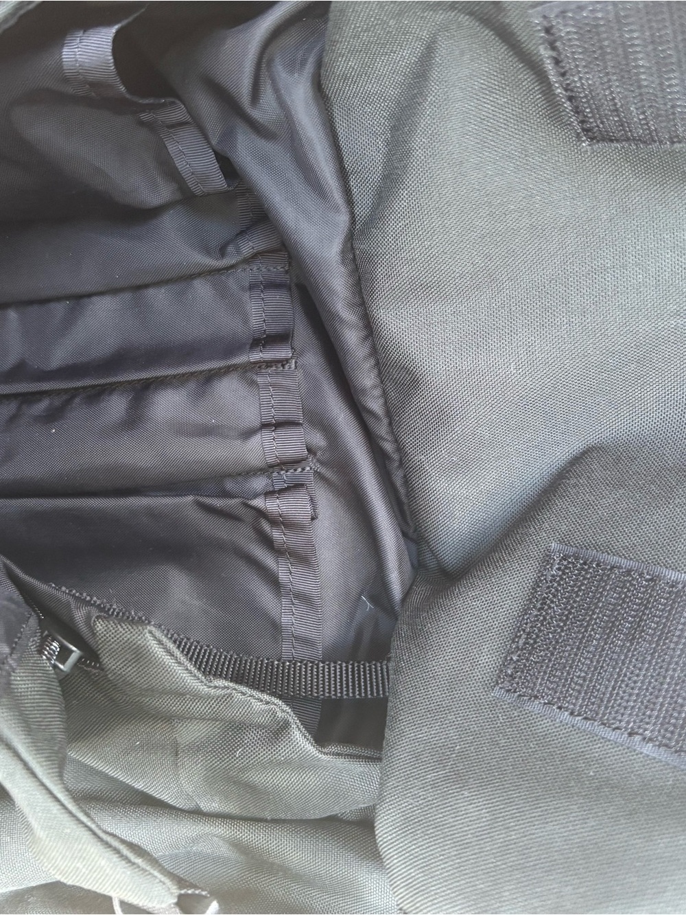 MYSTERY RANCH Street Zen 25L backpack - Picture 3 of 5